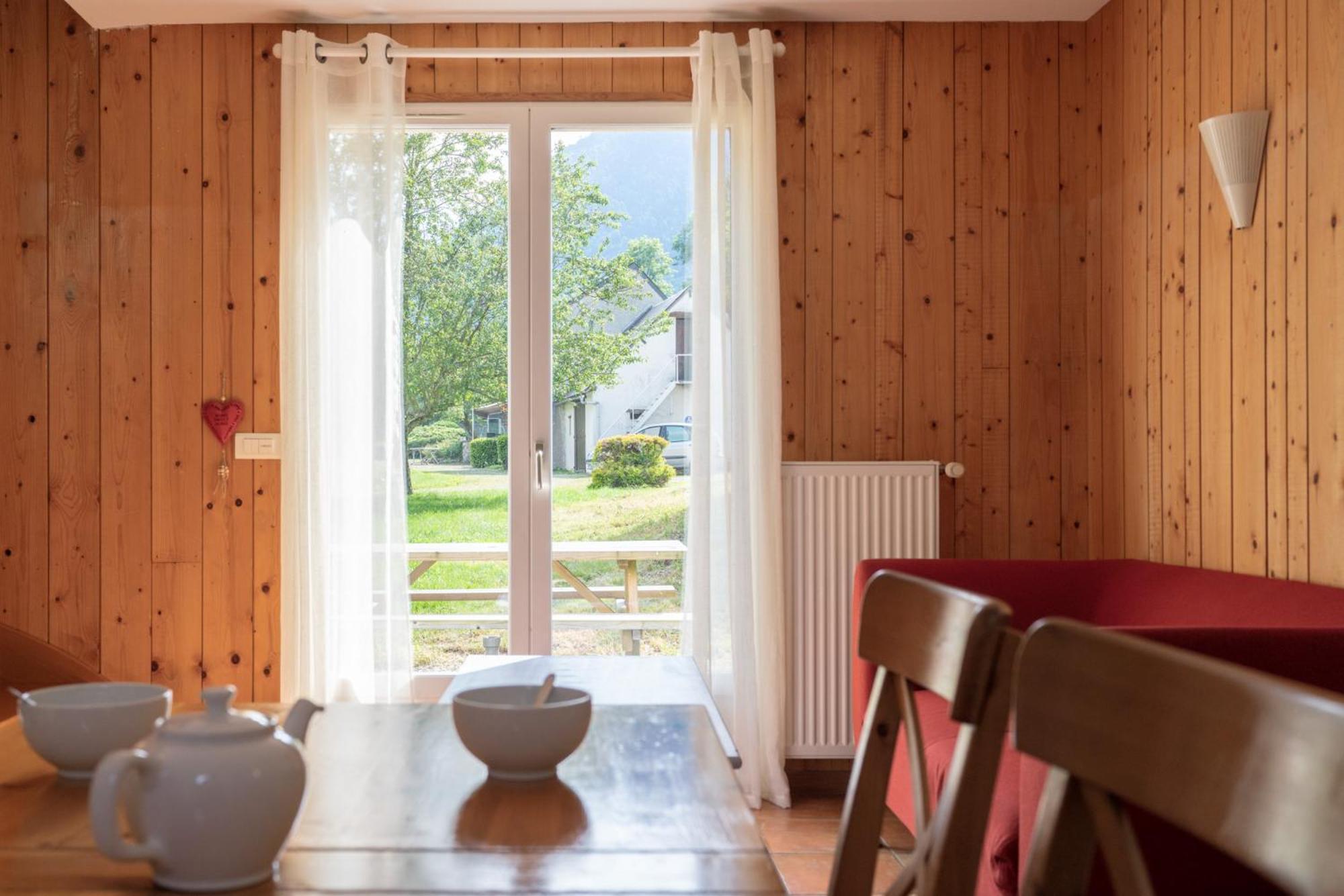 Domaine De Ramonjuan Hotel Bagneres-de-Bigorre Room photo