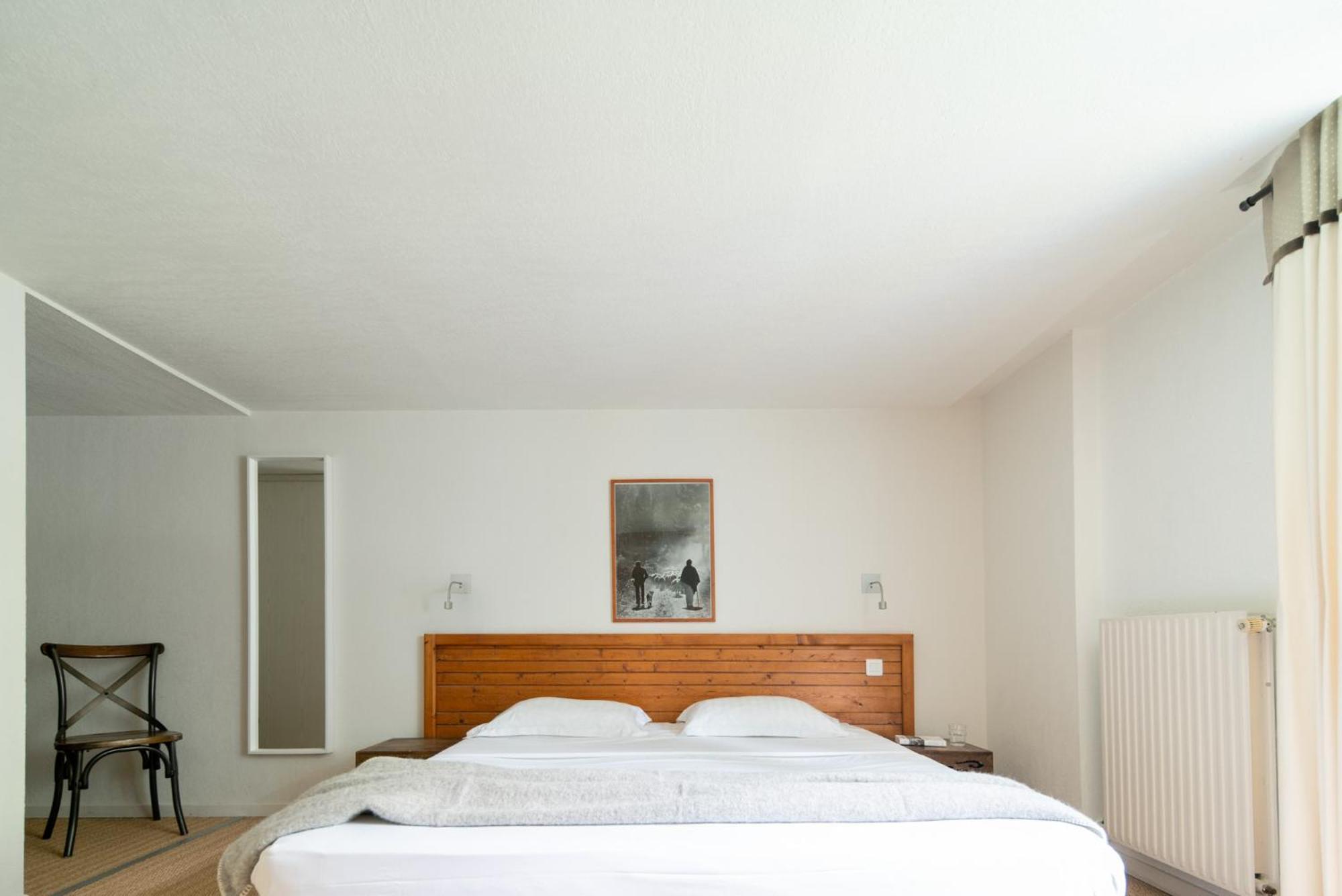 Domaine De Ramonjuan Hotel Bagneres-de-Bigorre Room photo
