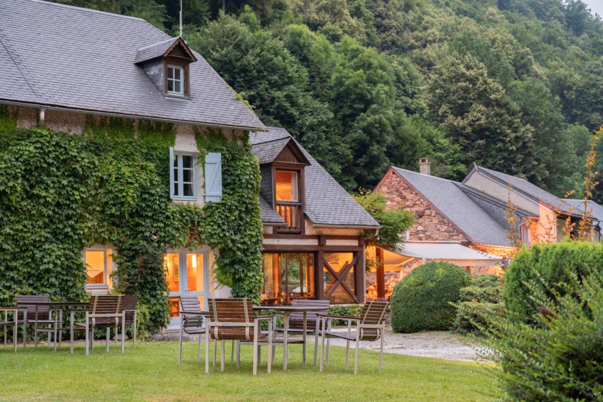Domaine De Ramonjuan Hotel Bagneres-de-Bigorre Exterior photo