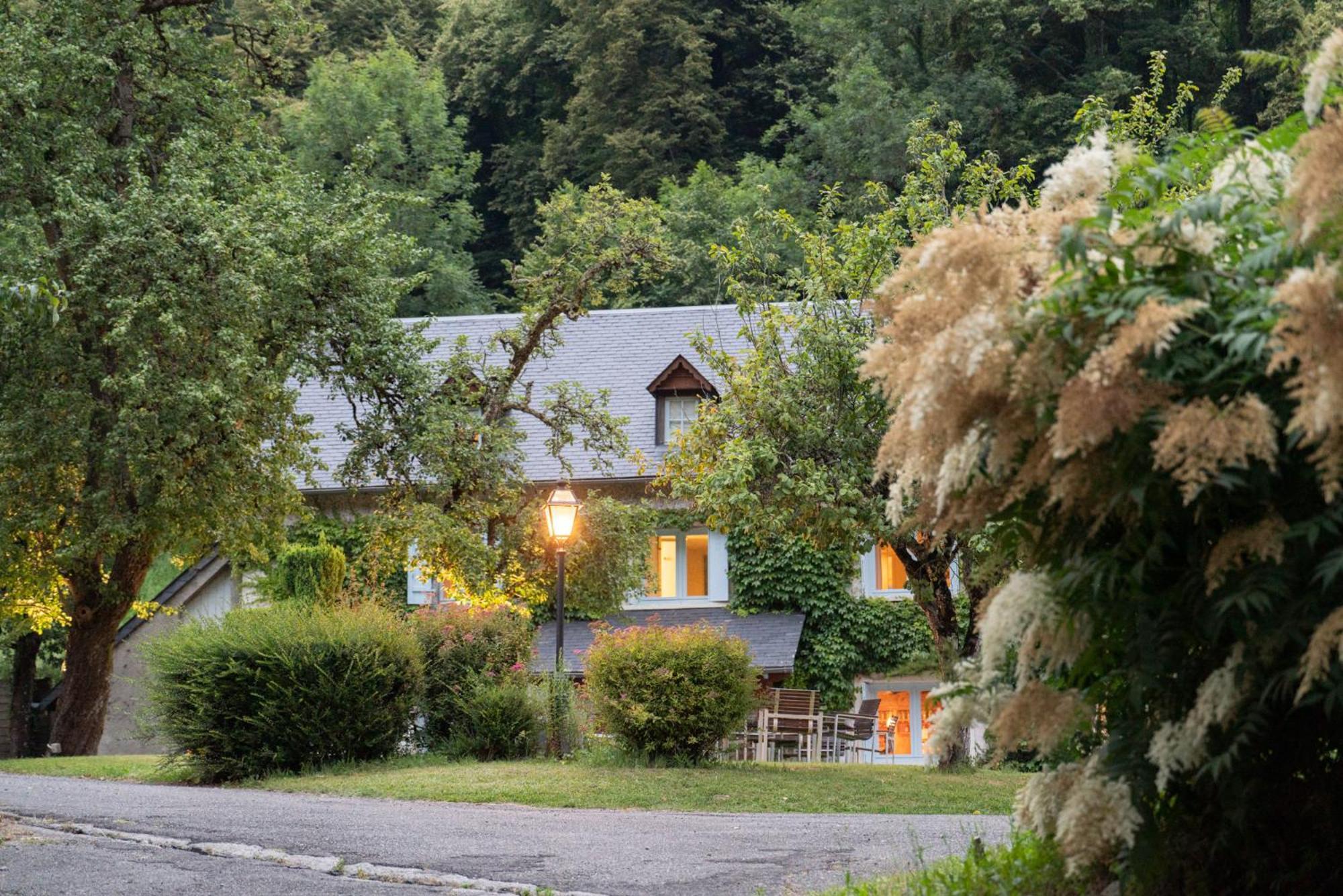Domaine De Ramonjuan Hotel Bagneres-de-Bigorre Exterior photo